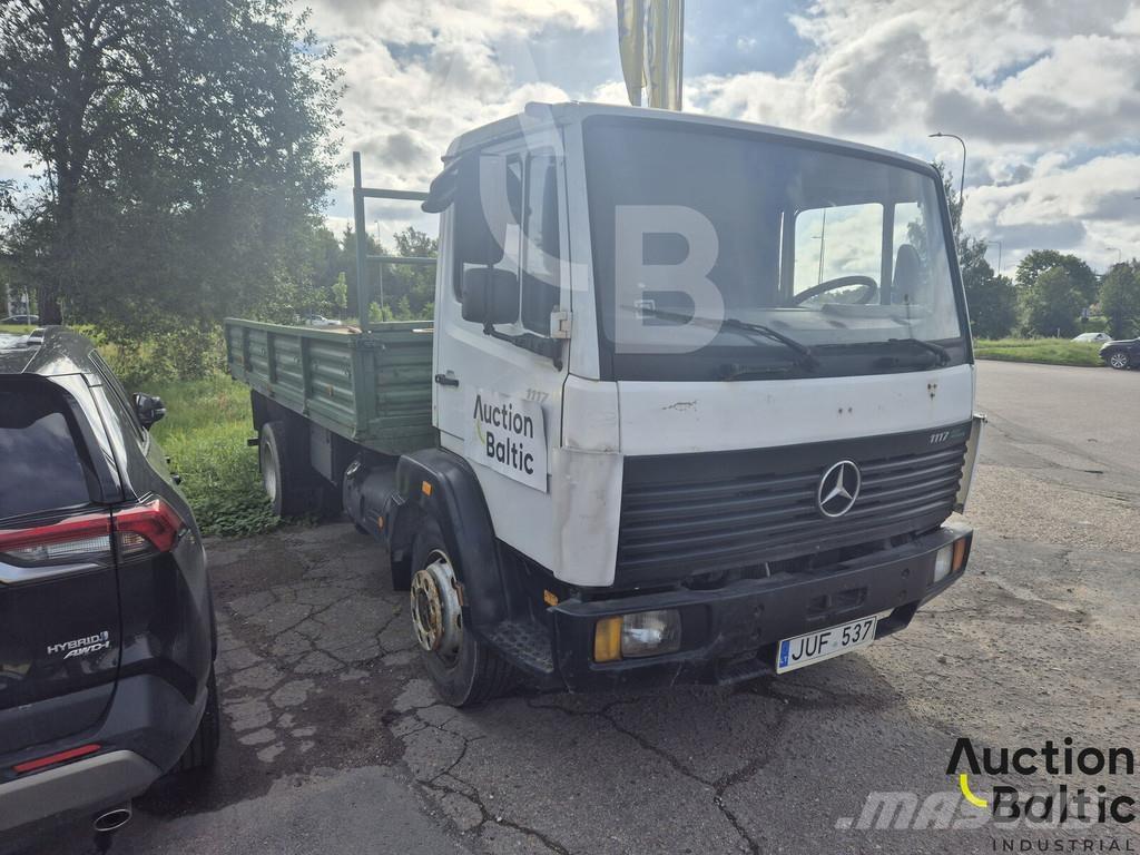 Mercedes-Benz 1117 Kamioni sa otvorenim sandukom