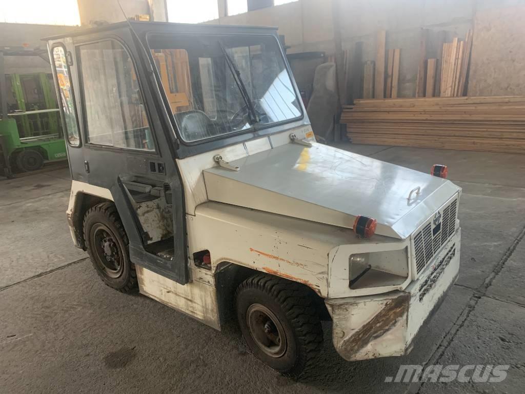 Nissan TD2500 V-2579 Oprema za aerodrome