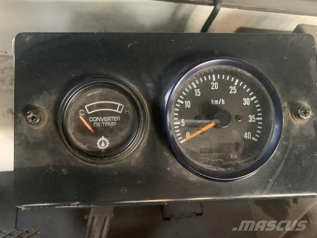Nissan TD2500 V-2579 Oprema za aerodrome