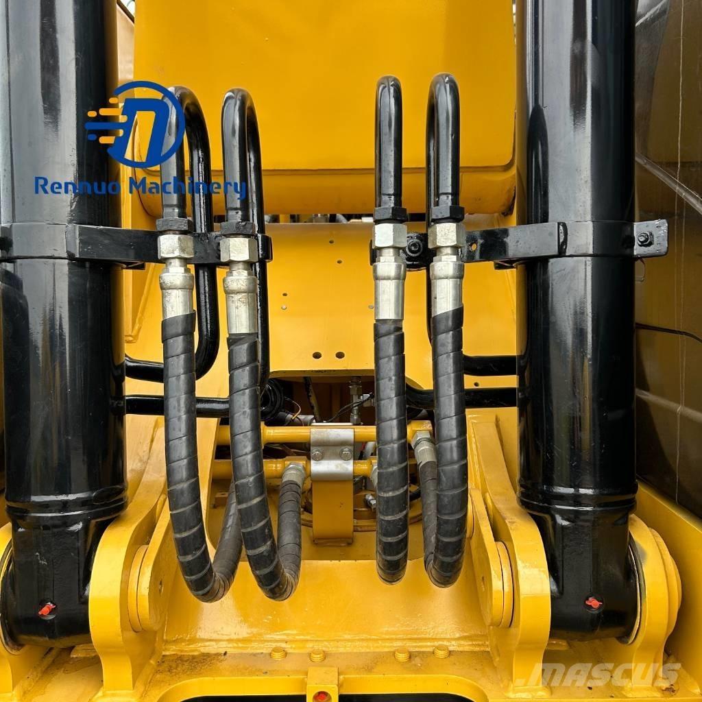 CAT 320D2 Bageri guseničari