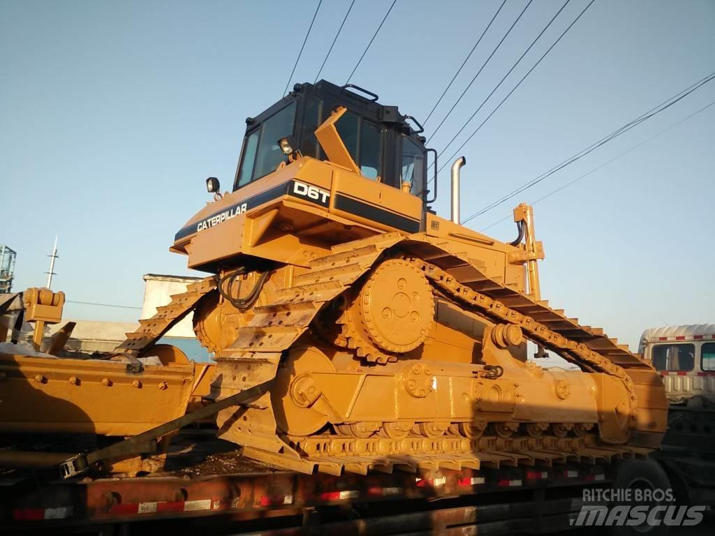 CAT D 6 T LGP Buldožeri guseničari