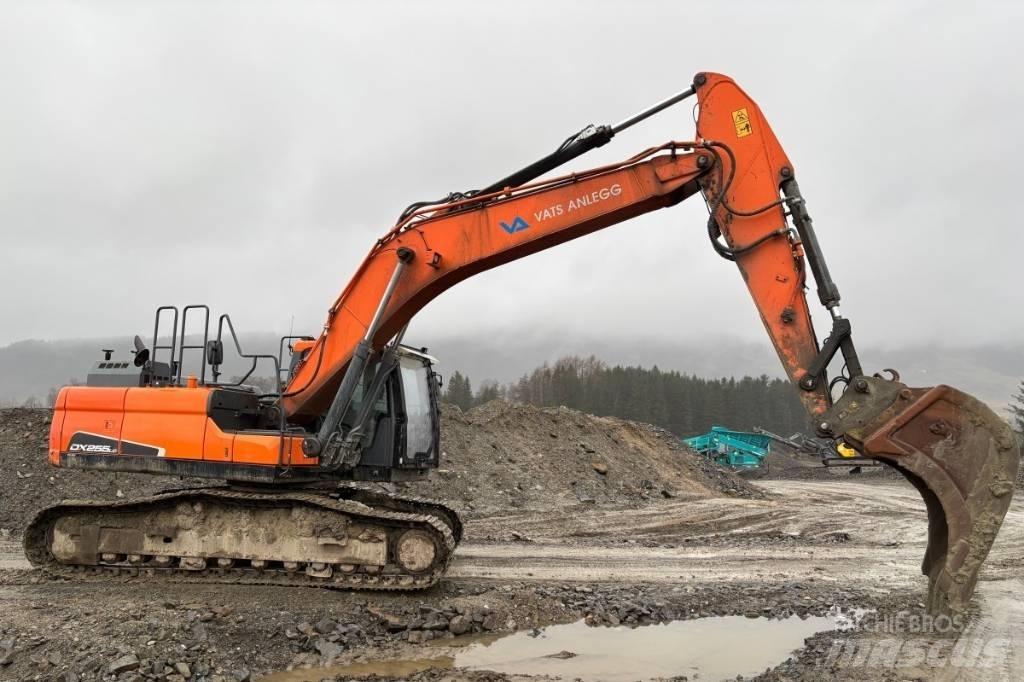 Doosan DX 255 LC-5 Bageri guseničari