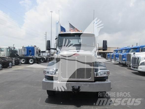 Peterbilt 567 Tegljači
