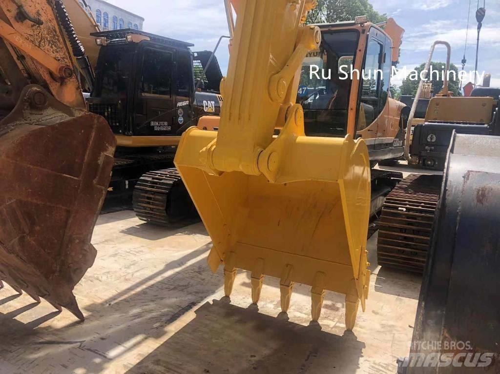 Komatsu PC 220-8 Bageri guseničari
