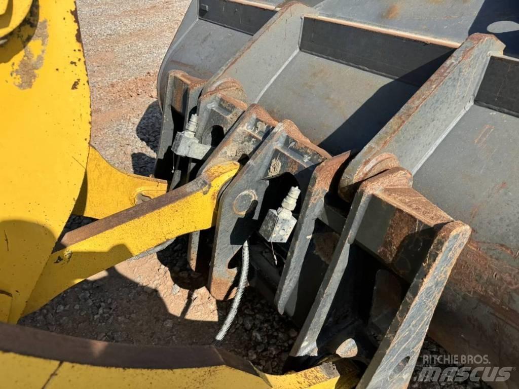 Komatsu WA 320 Utovarivači na točkove