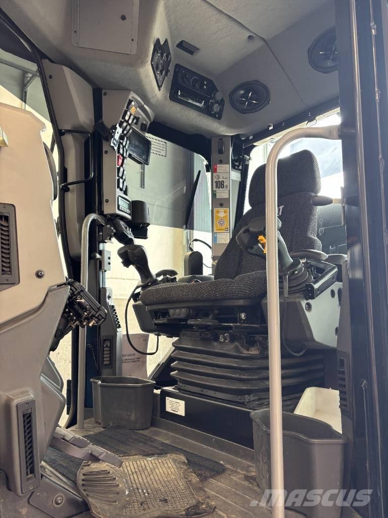 CAT 120 AWD Grejderi