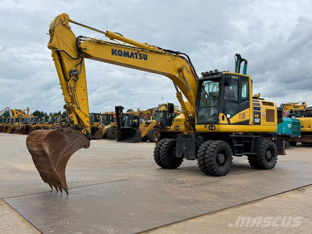 Komatsu PW180-11 Bageri točkaši