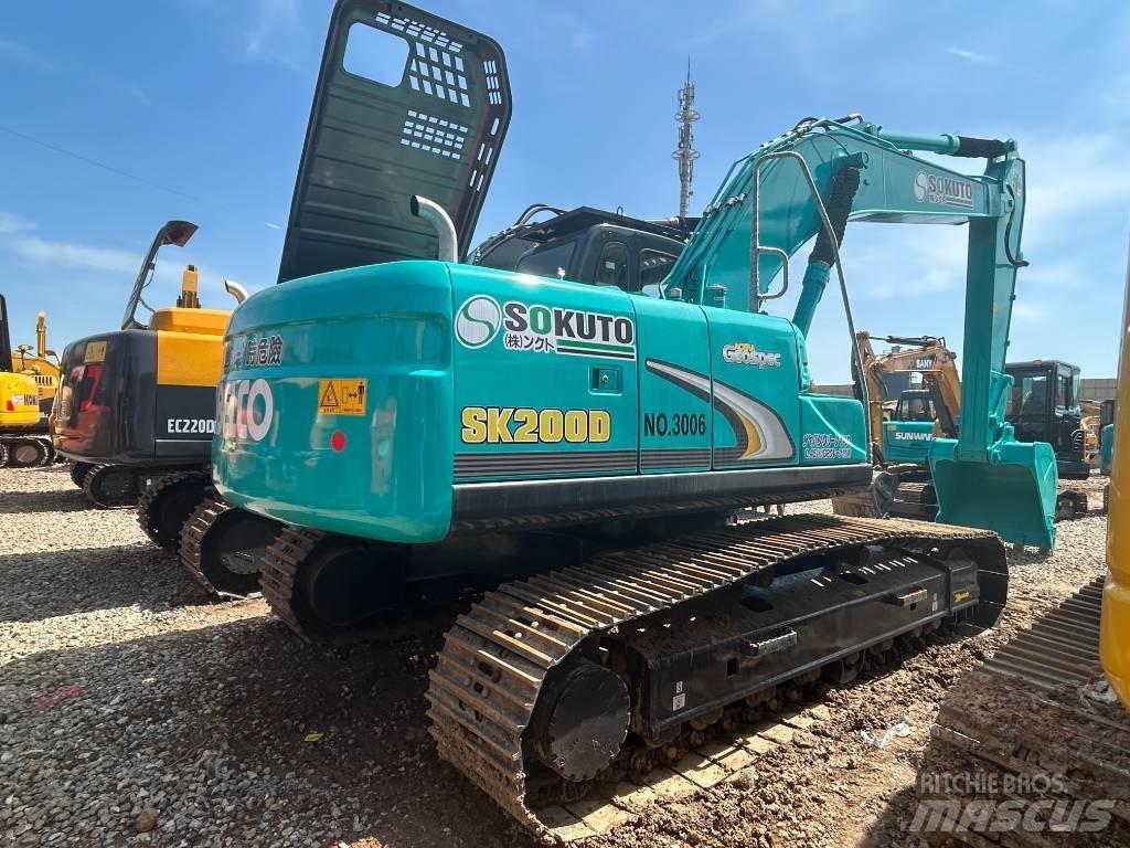 Kobelco SK 200D Midi bageri 7t – 12t