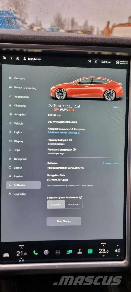 Tesla Model S P85D Automobili
