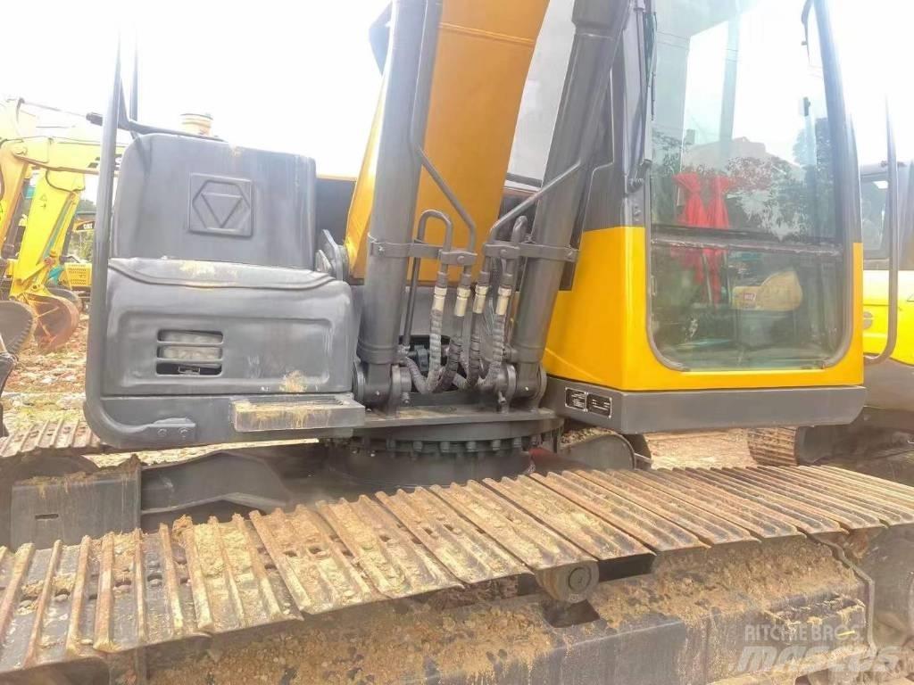 XCMG XE 150 Bageri guseničari
