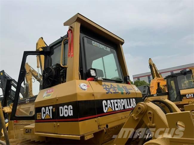 CAT D 6 G Buldožeri guseničari