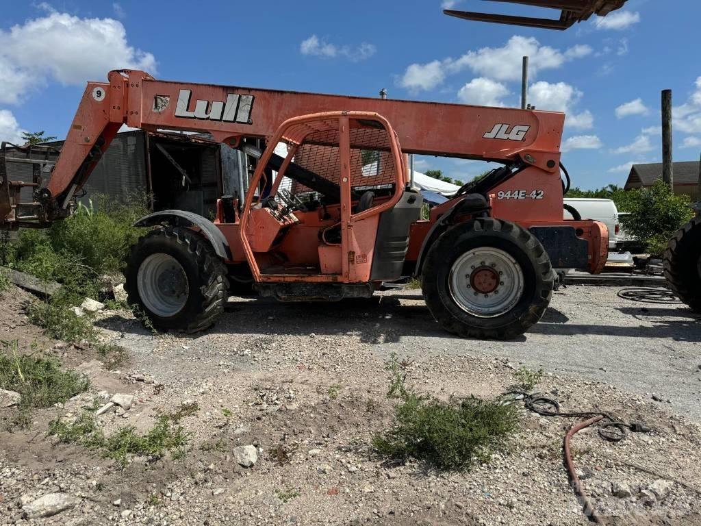 JLG 944 E-42 Teleskopski viljuškari