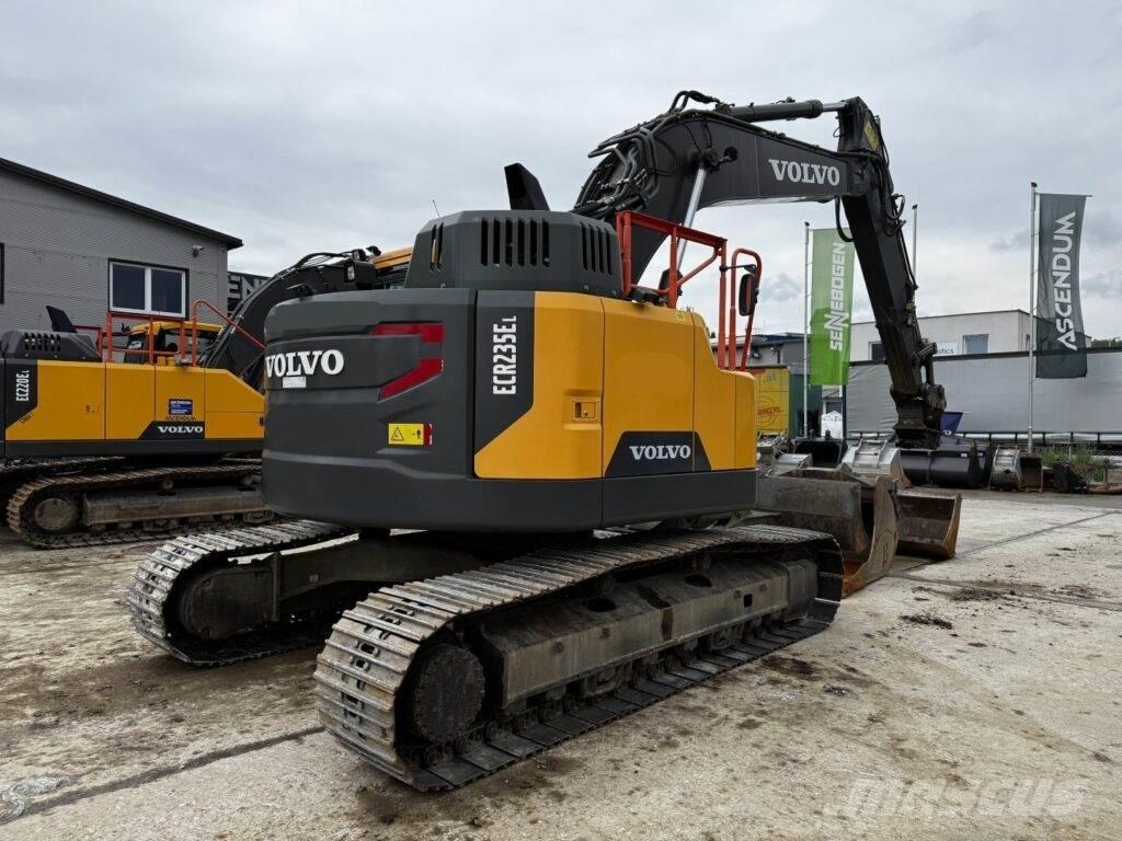Volvo ECR235EL Bageri guseničari