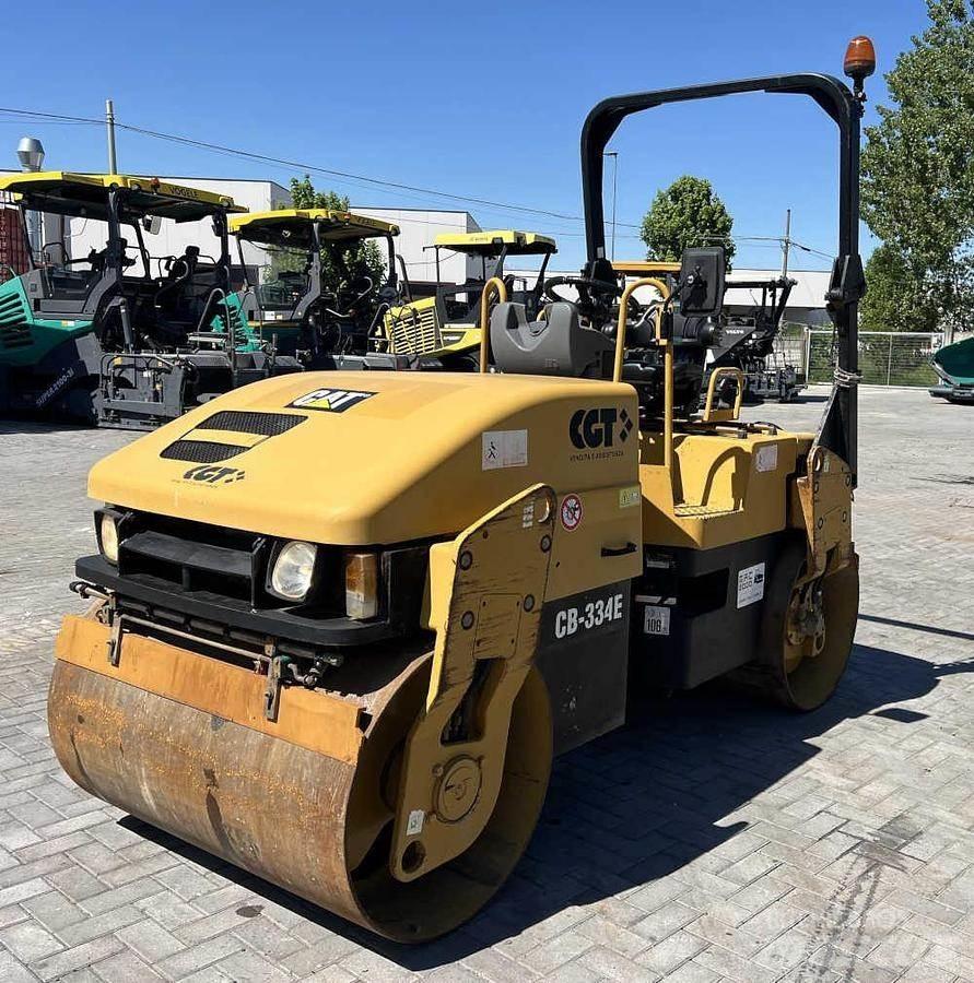 CAT CB 334E Valjci sa duplim bubnjem