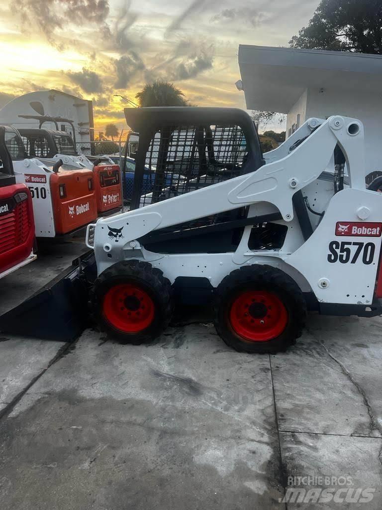 Bobcat S570 Skid steer mini utovarivači