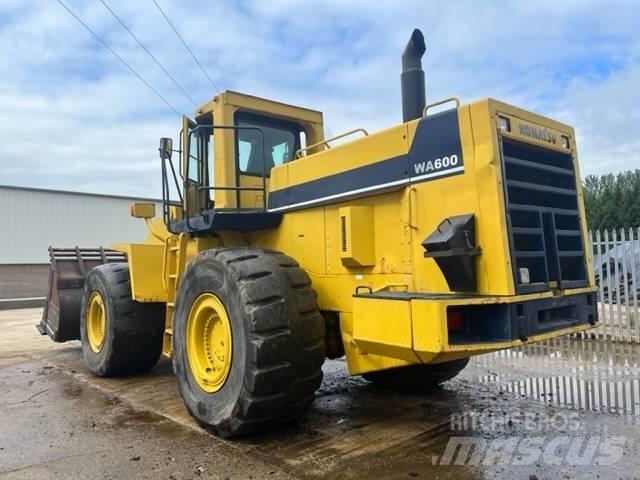 Komatsu WA 600-1 Utovarivači na točkove