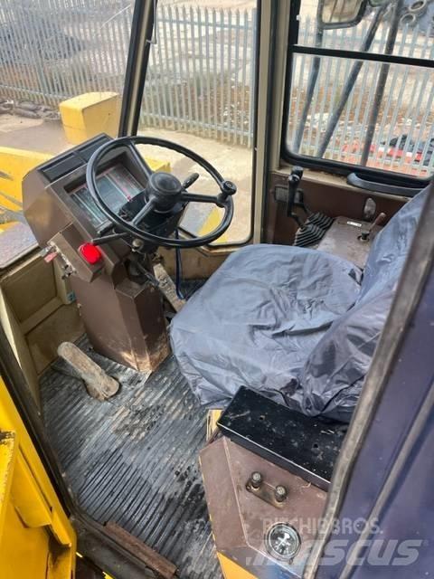Komatsu WA 600-1 Utovarivači na točkove
