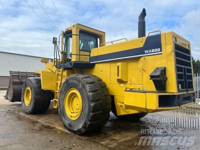 Komatsu WA 600-1 Utovarivači na točkove