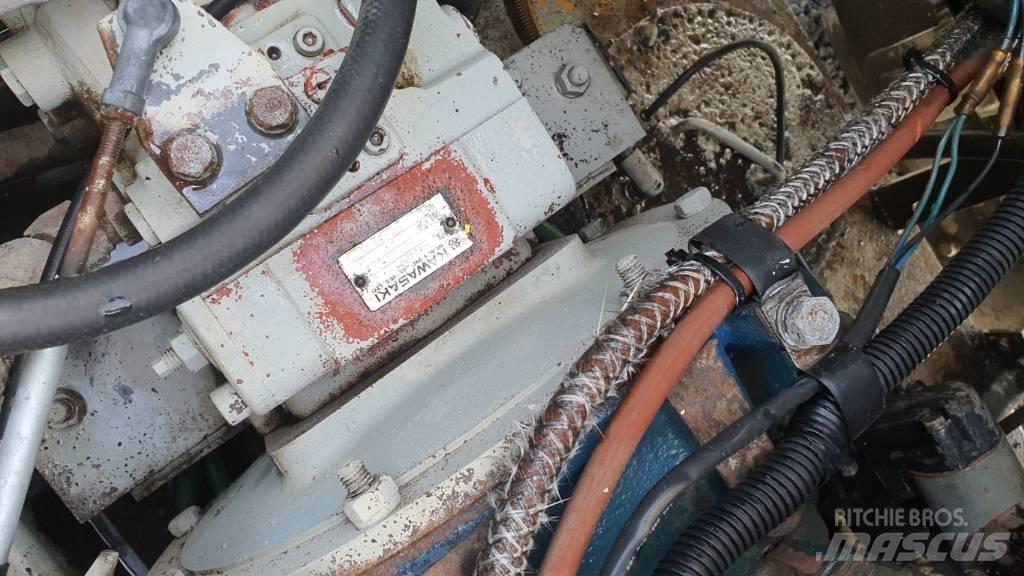 Sakai TS 160 Gumeni valjci na točkovima