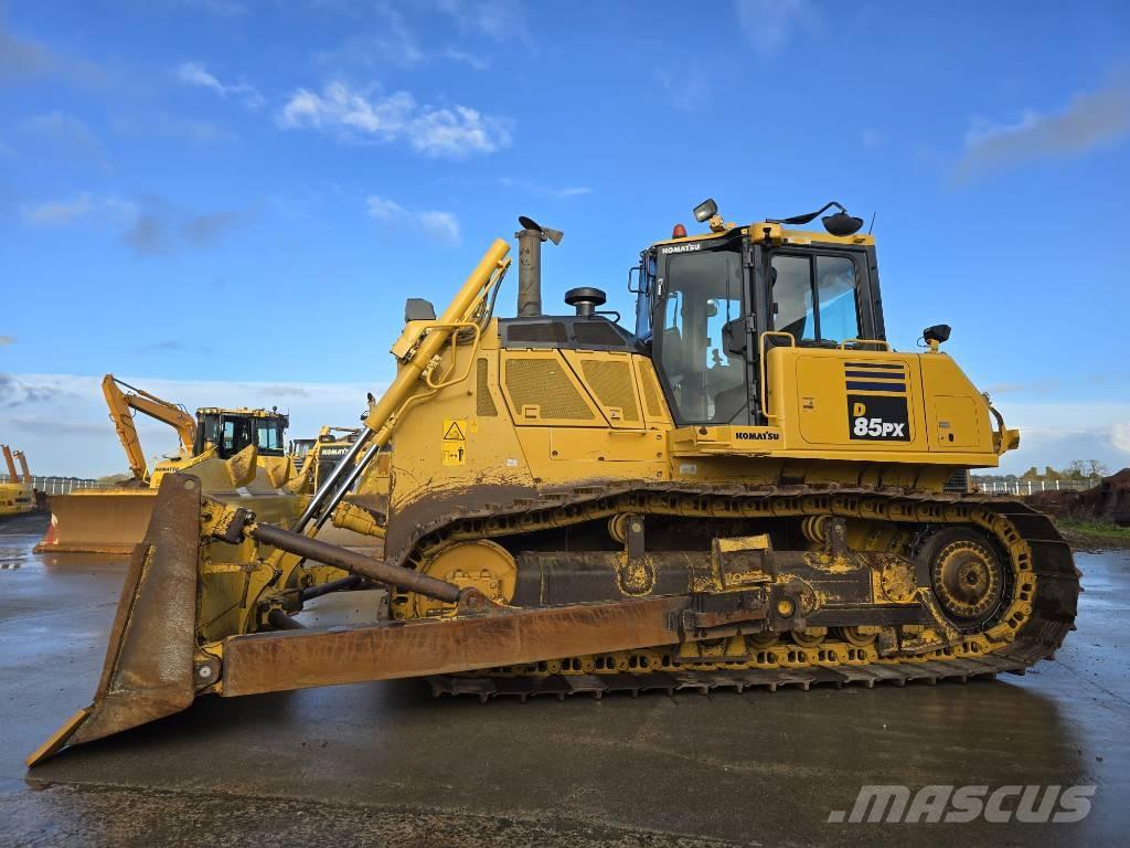 Komatsu D85PX-18 Buldožeri guseničari