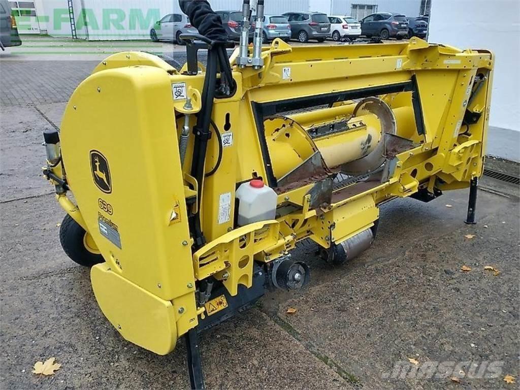 John Deere 8600 Mašine za stočnu hranu sa sopstvenim pogonom