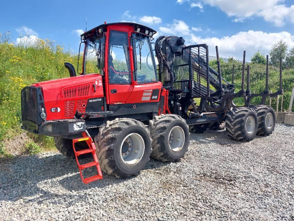 Komatsu 845 Forvarderi