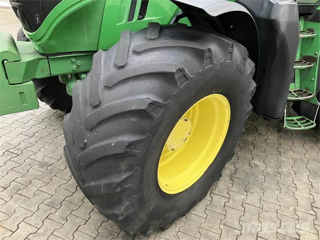 John Deere 6170R Traktori