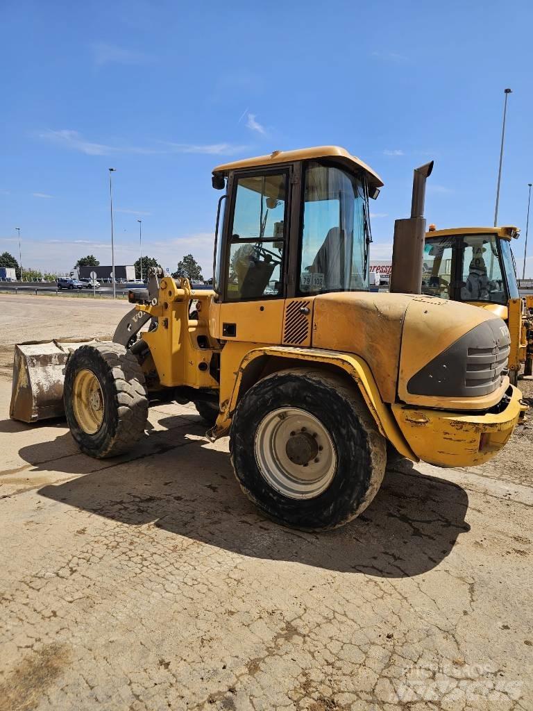 Volvo L 40 Utovarivači na točkove