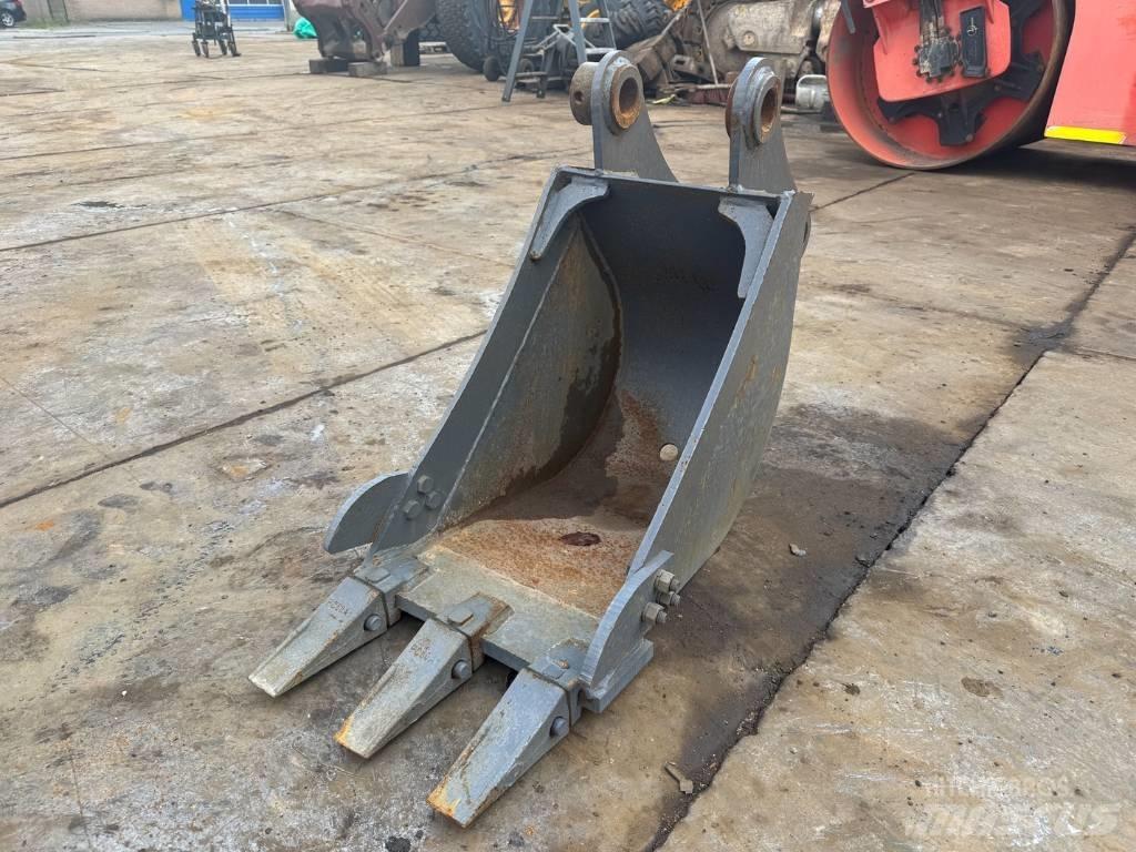CAT 306 307 bucket Kašike / Korpe