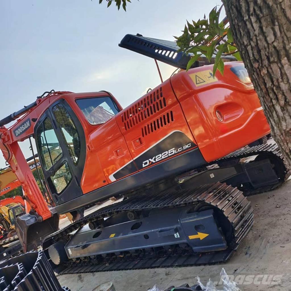 Doosan DX 225 LC Bageri guseničari