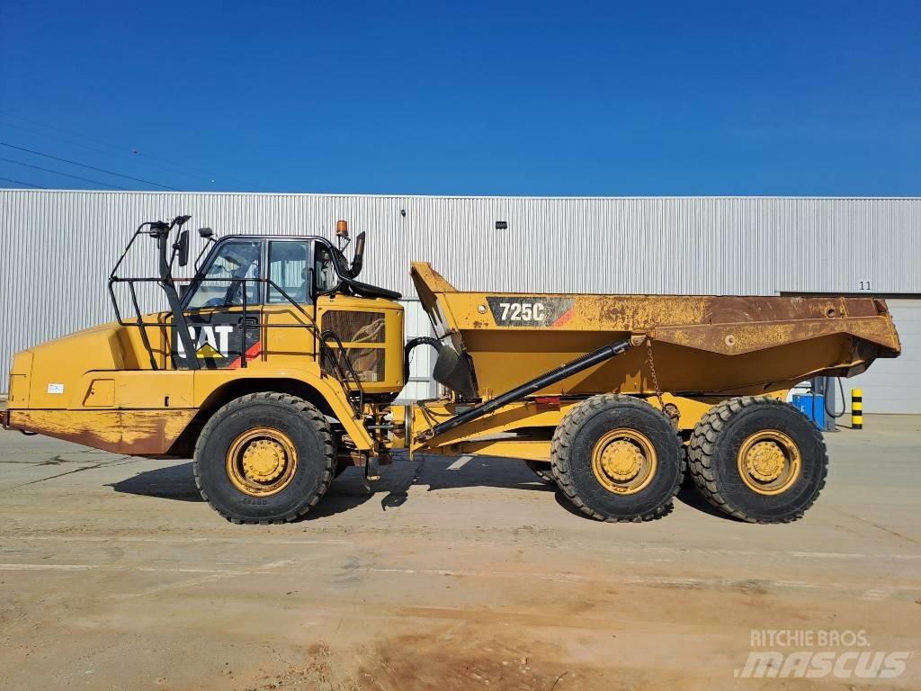 CAT 725C2 Zglobni damperi
