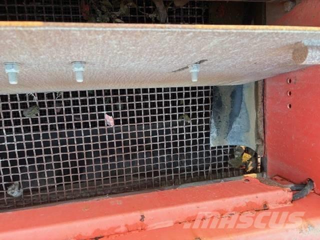 Sandvik QA450 Mobilna sita