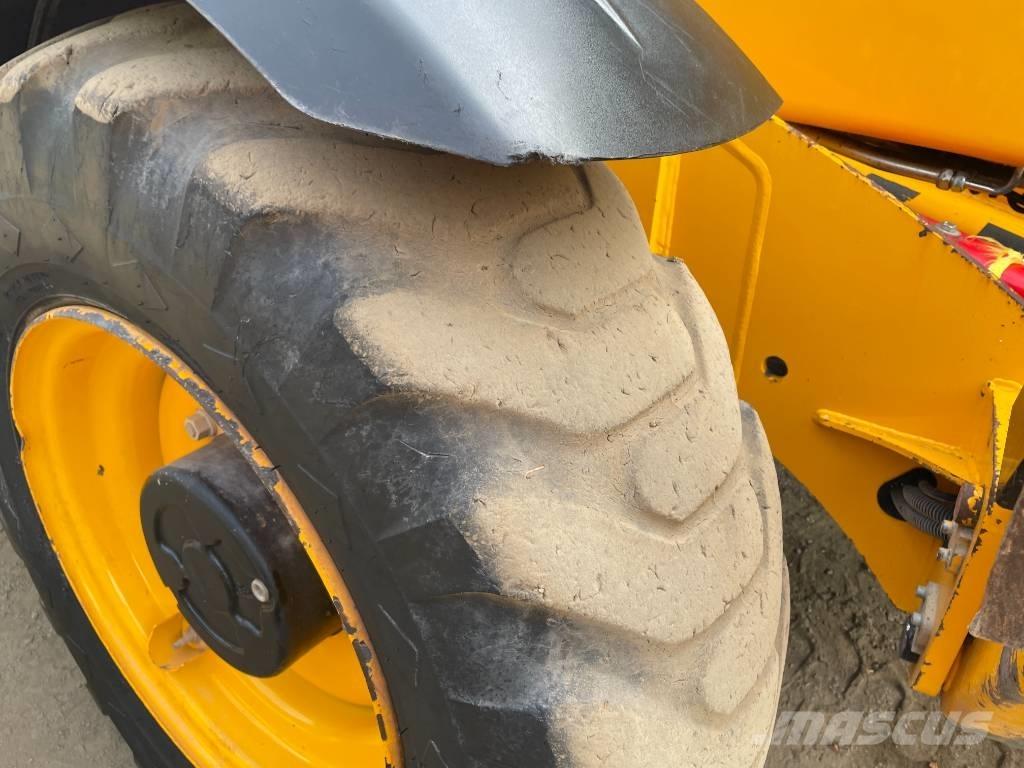JCB 540-140 Teleskopski viljuškari