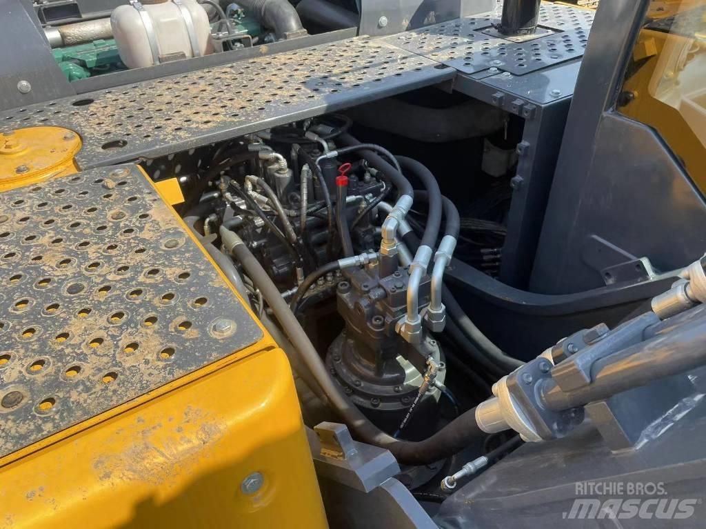 Volvo EC 220 Bageri guseničari