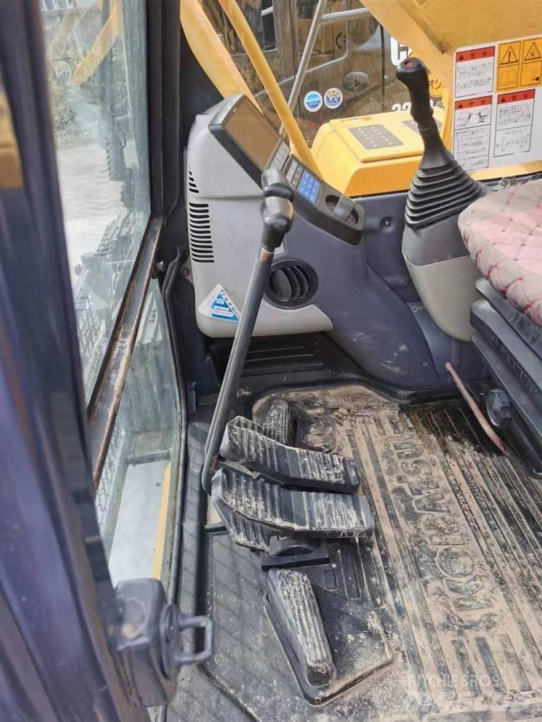 Komatsu PC 240-8 Bageri guseničari