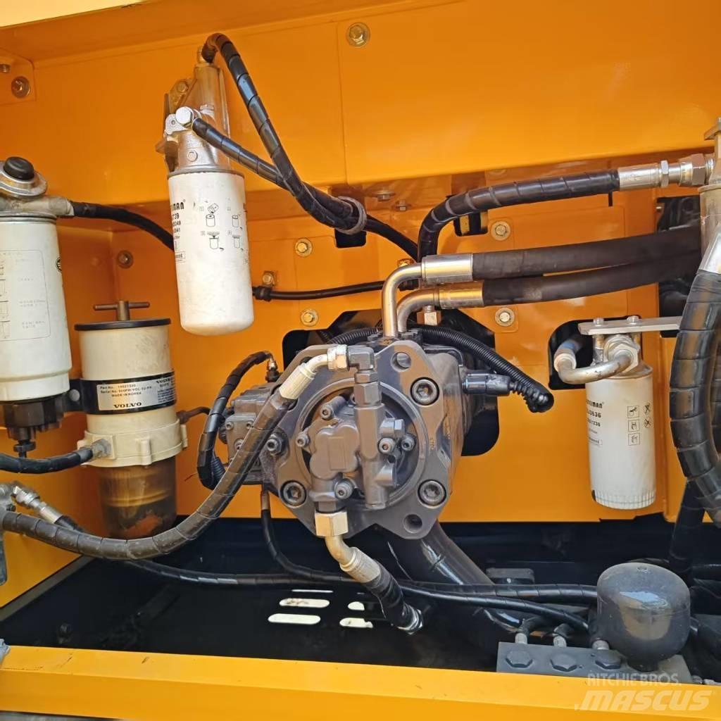 Volvo EC 250 D L Bageri guseničari