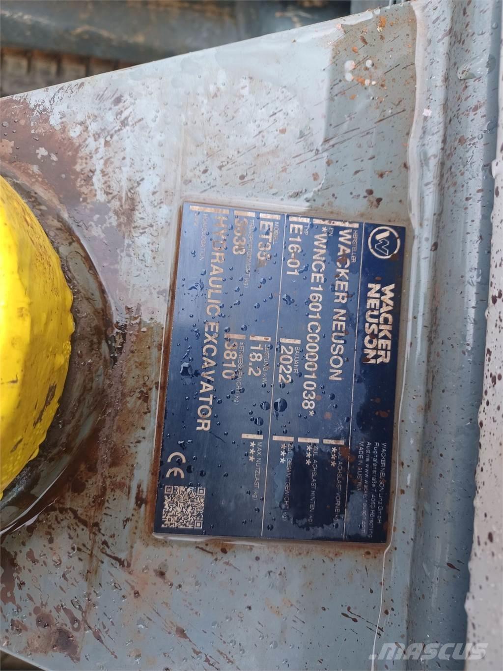 Wacker Neuson ET35 Bageri guseničari
