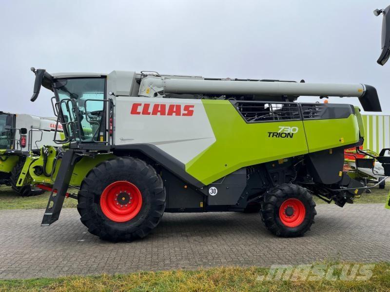 CLAAS TRION 730 Kombajni
