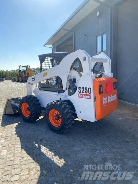 Bobcat S 250 Skid steer mini utovarivači