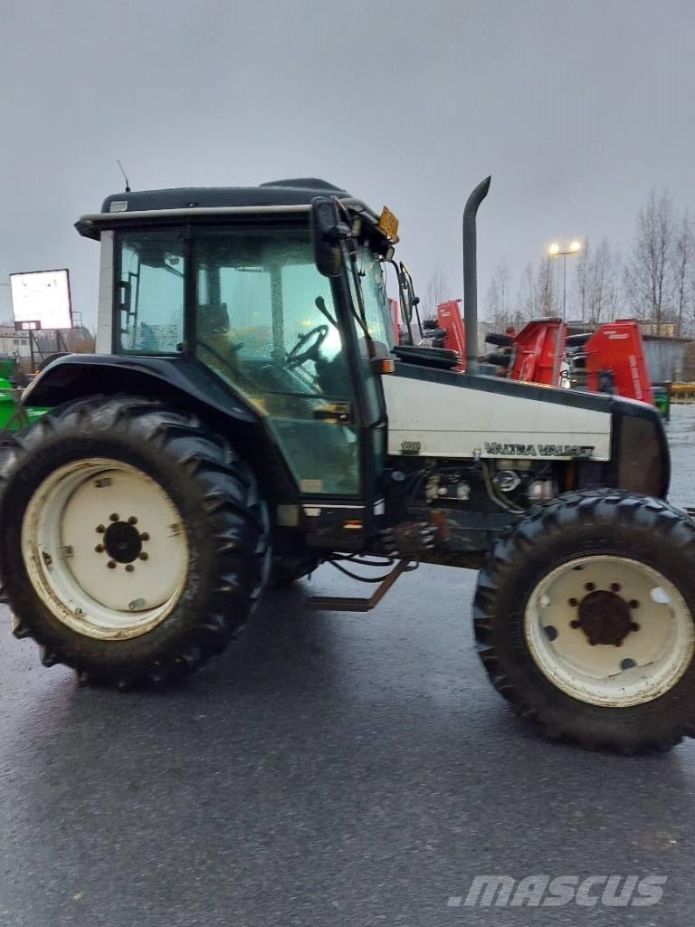 Valtra Valmet 900 Traktori