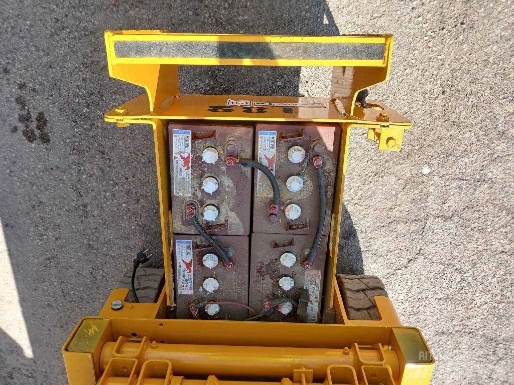 Haulotte Compact 8 Makazaste platforme