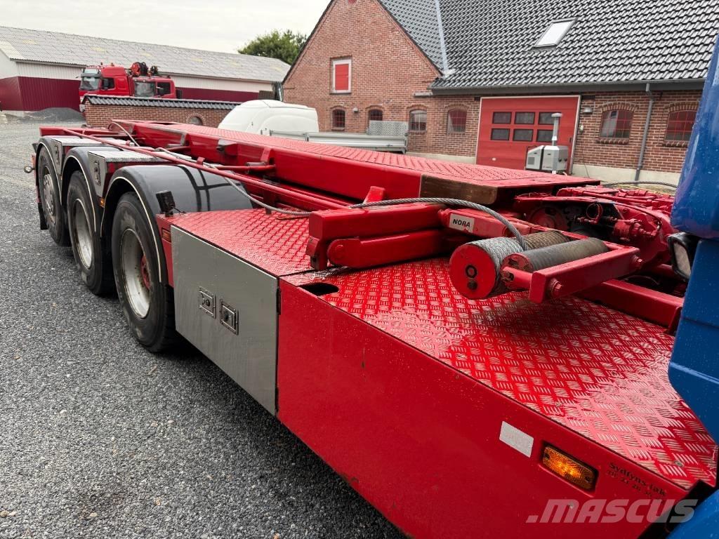 Scania R520 8x4 Kamioni za podizanje kablova