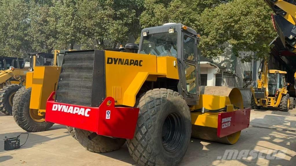 Dynapac CA 251 D Valjci sa jednim bubnjem