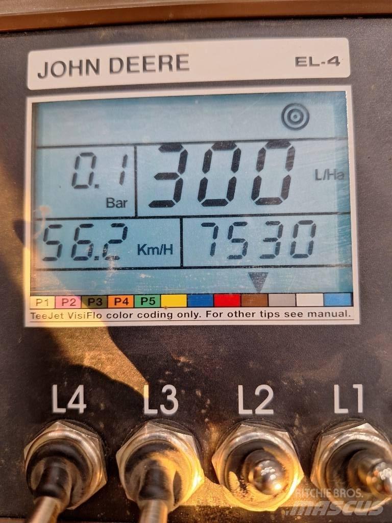 John Deere 740 Vučene prskalice