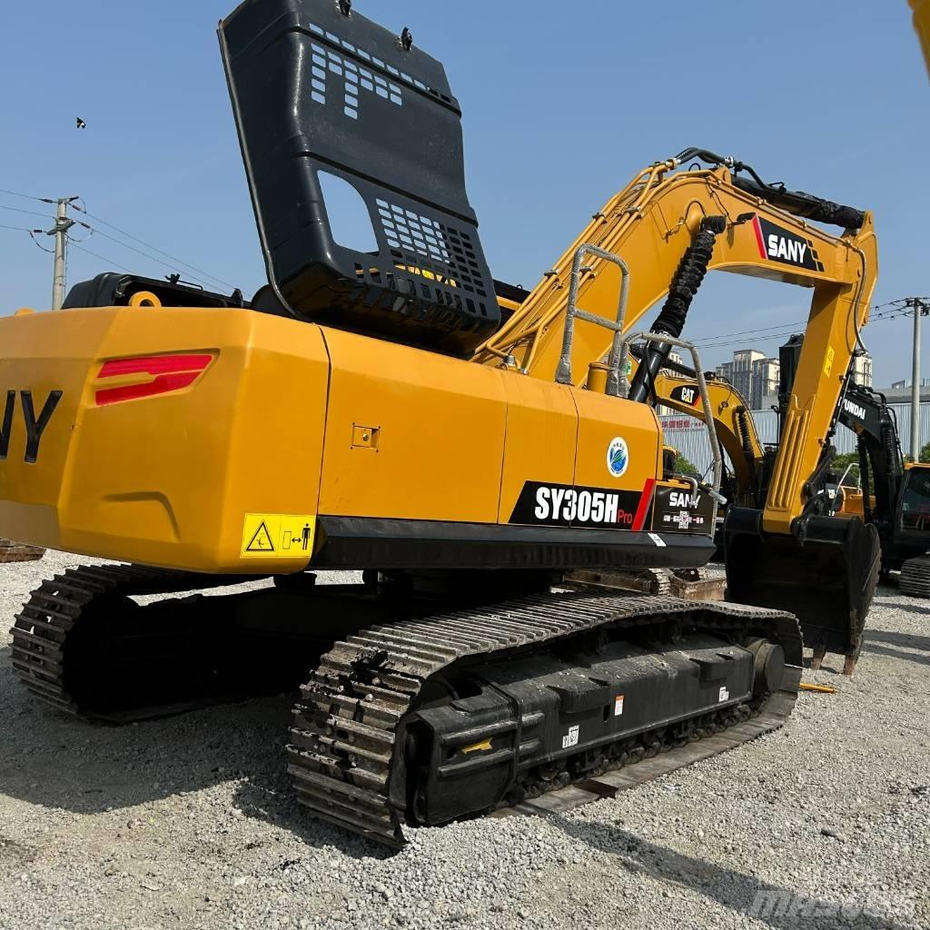  三一 305 Bageri guseničari