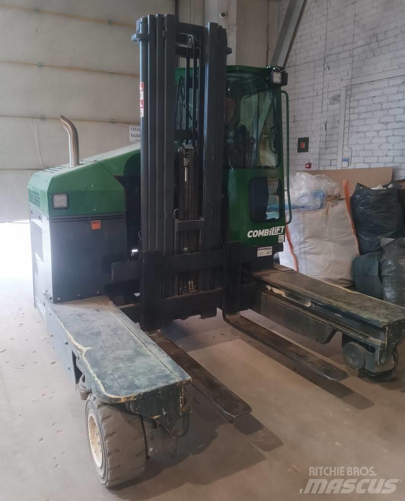 Combilift C4000 MK4 Viljuškari sa 4-stranskim dohvatom