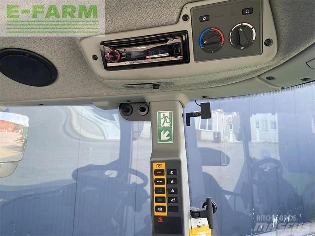 CLAAS arion 420 Traktori