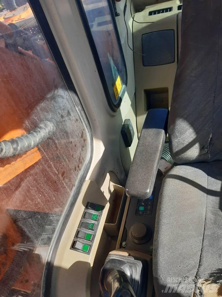 Daewoo DX340 LC V Bageri guseničari