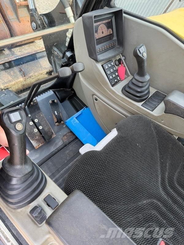 Terex Schaeff TC125 Bageri guseničari