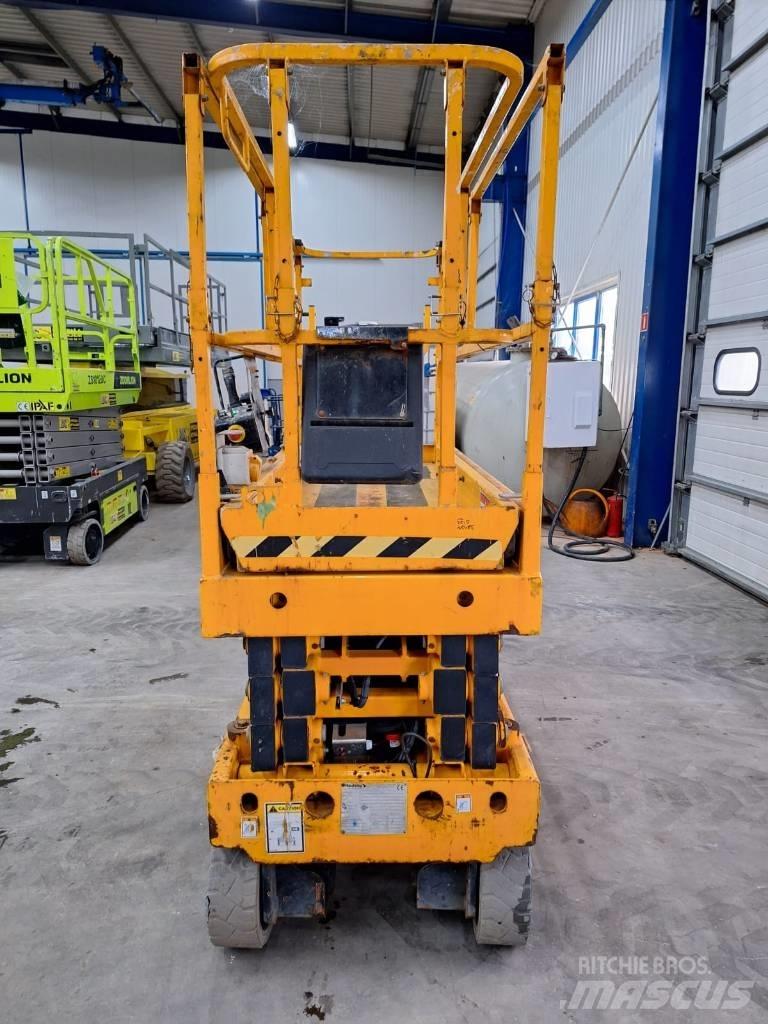 Haulotte Compact 8 Makazaste platforme